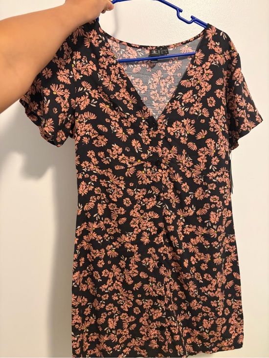 Volcom Dresses & Skirts - Volcom Black Tunic Dress with Pink Floral Print
